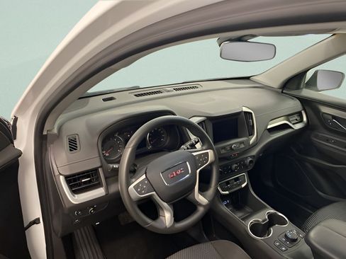 Used 2024 GMC Terrain SLE w/ Driver Convenience Package AWD/4WD image 7