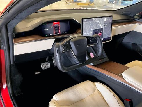 Used 2021 Tesla Model S Plaid image 16