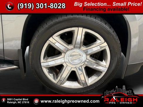 Used 2018 Cadillac Escalade Luxury image 42