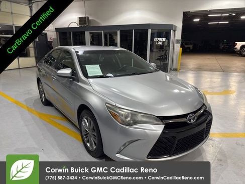 Used 2017 Toyota Camry SE w/ Four Season Floor Mat Package FWD image 8