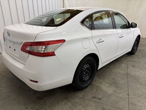 Used 2015 Nissan Sentra S image 4