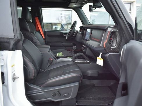 Used 2025 Ford Bronco Raptor AWD/4WD image 48