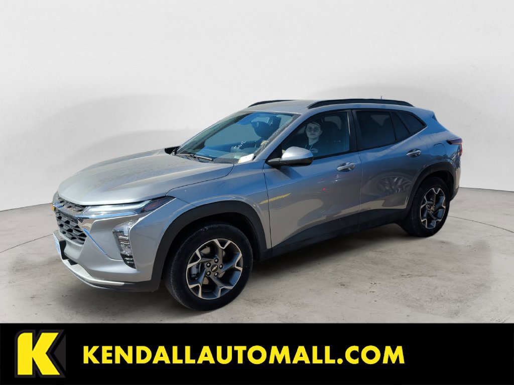 Used 2025 Chevrolet Trax LT w/ LT Convenience Package FWD image 1