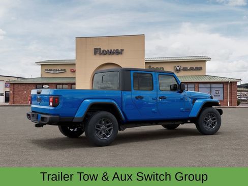 New 2025 Jeep Gladiator Sport image 6