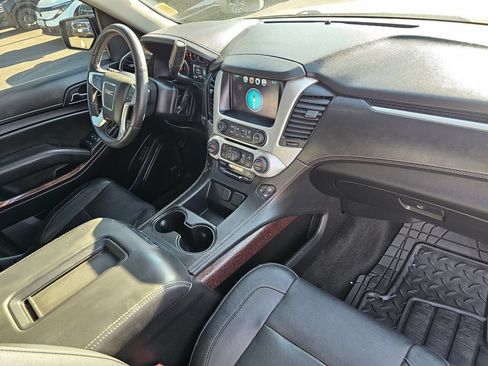 Used 2018 GMC Yukon SLT AWD/4WD image 35