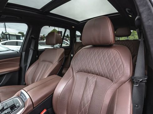 Used 2022 BMW X5 M50i w/ Executive Package AWD/4WD image 20