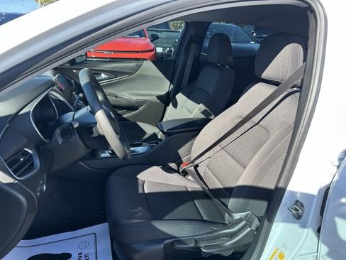 Used 2022 Chevrolet Malibu LS image 14
