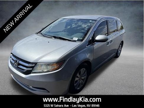 Used 2016 Honda Odyssey SE image 1