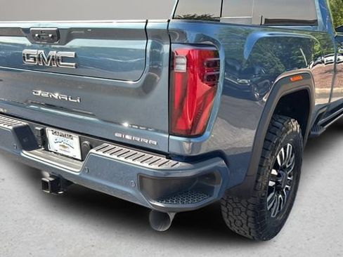 Used 2025 GMC Sierra 2500 Denali Ultimate AWD/4WD image 38