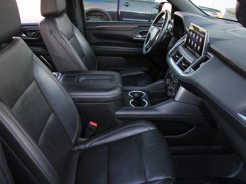 Used 2021 Chevrolet Tahoe LT w/ LT Signature Package image 34