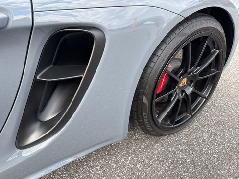 Used 2023 Porsche 718 Cayman GT4 image 12