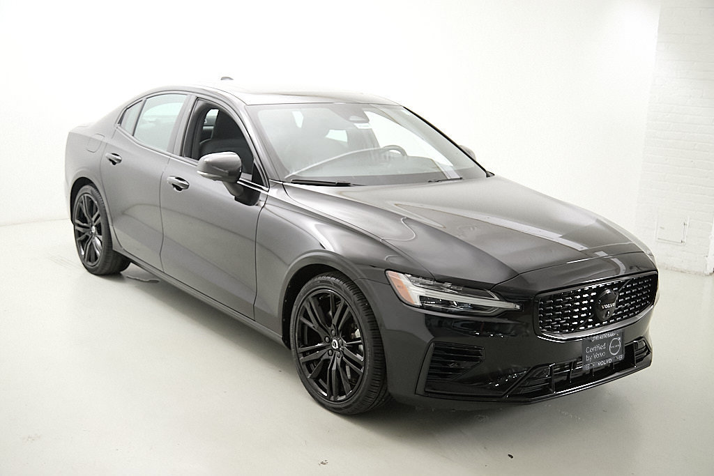 Certified 2024 Volvo S60 T8 Ultimate w/ Climate Package AWD/4WD image 4