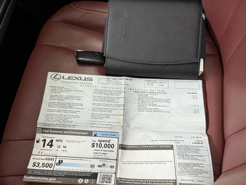 Used 2020 Lexus LX 570 4WD w/ 3rd Row & Luxury Pkg image 3