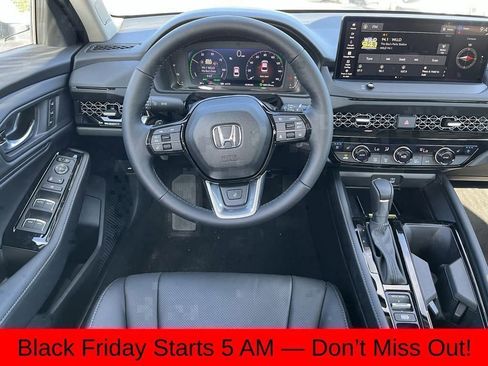 Used 2025 Honda Accord Touring image 28