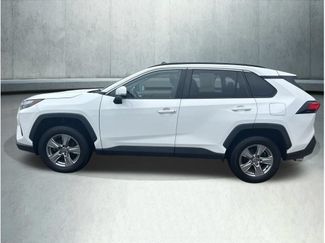 Used 2022 Toyota RAV4 XLE w/ Convenience Package AWD/4WD video 2