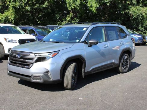 Used 2025 Subaru Forester Limited image 5