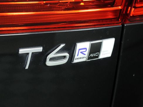 Used 2020 Volvo XC60 T6 R-Design image 20