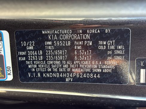 Used 2023 Kia Carnival LX FWD image 39