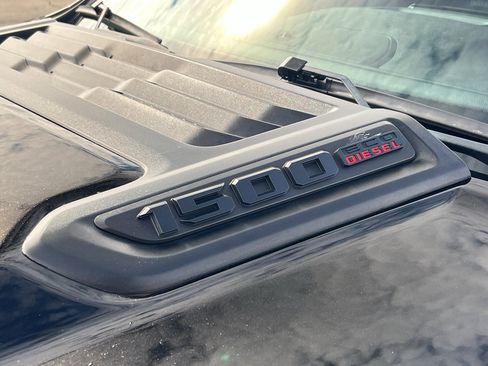 Used 2023 RAM 1500 Laramie image 9