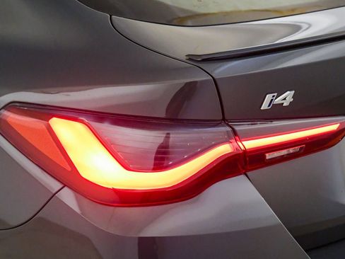 Certified 2023 BMW i4 eDrive40 w/ M Sport Package RWD image 12