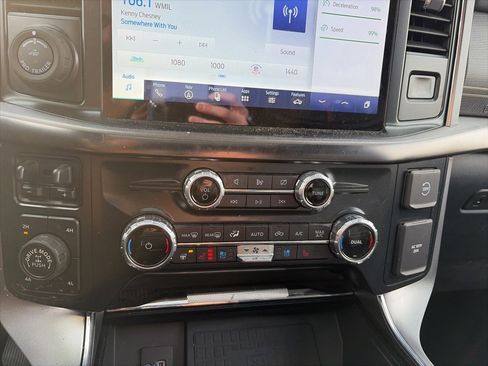 Used 2022 Ford F150 Platinum w/ Equipment Group 701A High image 19