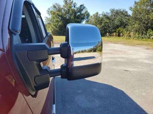 Used 2019 Nissan Titan SL w/ Chrome Package image 21