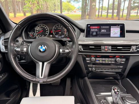 Used 2018 BMW X5 M AWD/4WD image 3