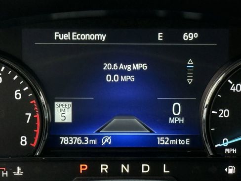 Used 2024 Ford Explorer XLT w/ Equipment Group 202A image 15