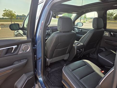 Used 2026 Buick Enclave Avenir w/ Super Cruise Package AWD/4WD image 39