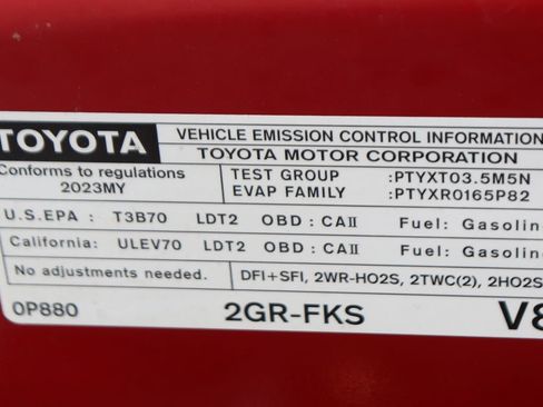 Used 2023 Toyota Tacoma TRD Off-Road w/ Advanced Technology Package AWD/4WD image 12