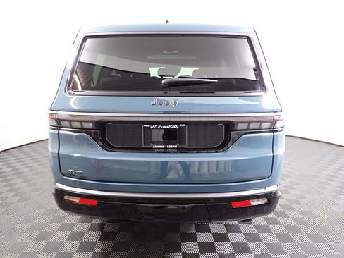New 2026 Jeep Grand Wagoneer Limited AWD/4WD image 14