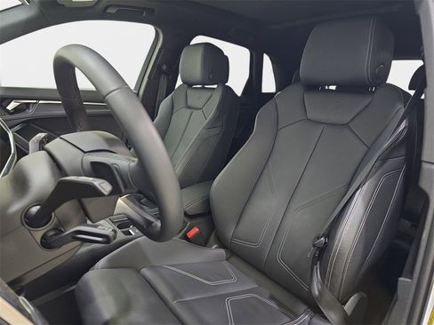 Certified 2025 Audi Q3 2.0T Premium w/ Convenience Package image 14
