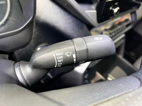 Used 2022 Toyota Tundra SR5 w/ SR5 Convenience Package image 26