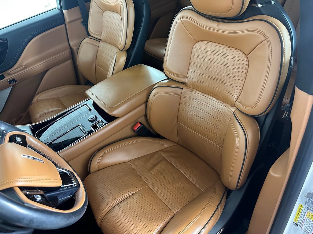 Used 2020 Lincoln Aviator Black Label w/ Dynamic Handling Package AWD/4WD image 25