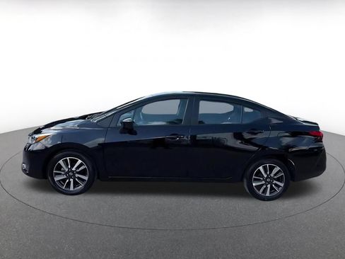 Used 2025 Nissan Versa SV FWD image 9