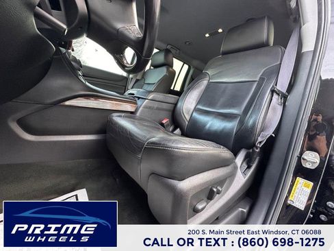 Used 2015 Chevrolet Suburban LT image 10