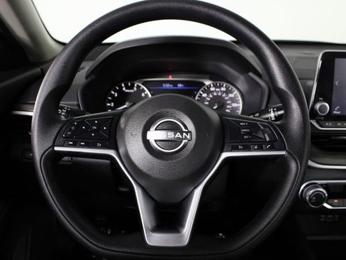 Certified 2025 Nissan Altima 2.5 SV image 24