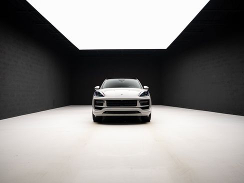 Used 2025 Porsche Cayenne Turbo image 84