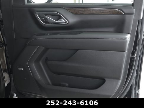 Used 2023 Chevrolet Tahoe Premier AWD/4WD image 49
