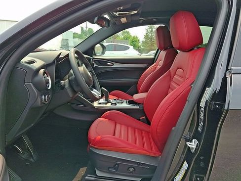 New 2026 Alfa Romeo Stelvio Sprint AWD/4WD image 9