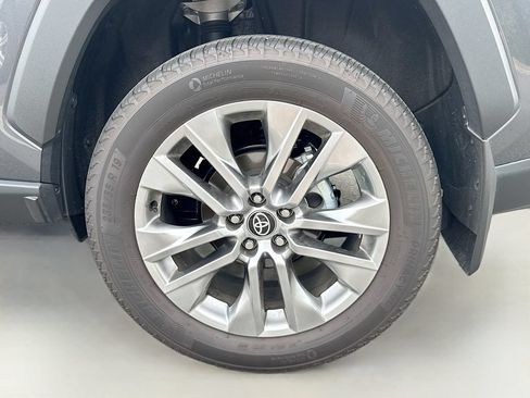 Used 2025 Toyota RAV4 XLE Premium AWD/4WD image 10