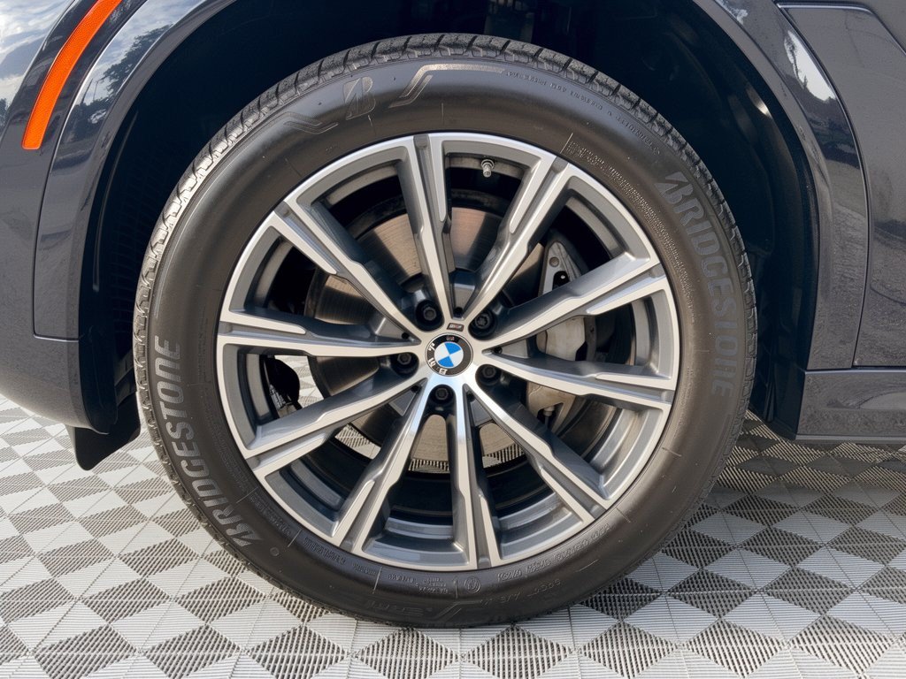 Used 2024 BMW X6 xDrive40i w/ Premium Package AWD/4WD image 13