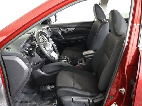 Used 2020 Nissan Rogue SV AWD/4WD image 29