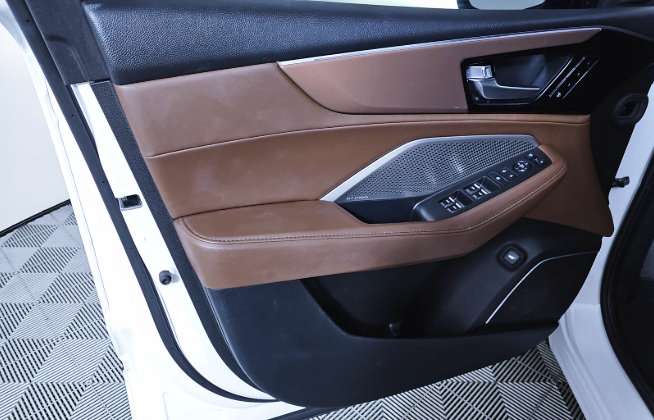 Used 2024 Acura MDX w/ Technology Package FWD image 4