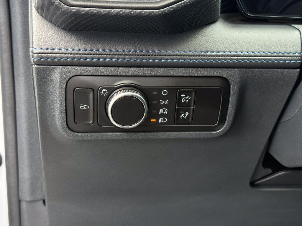 Used 2025 Ford Mustang Dark Horse RWD image 24