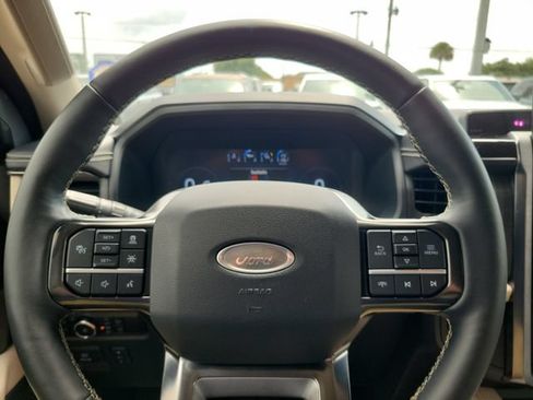 Used 2024 Ford Expedition Platinum AWD/4WD image 20