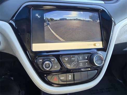 Used 2020 Chevrolet Bolt LT image 17