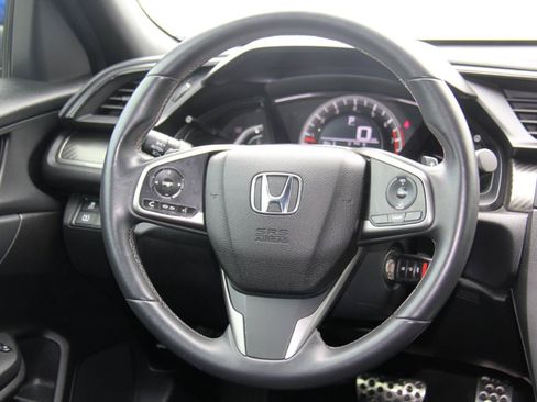 Used 2018 Honda Civic Sport image 11