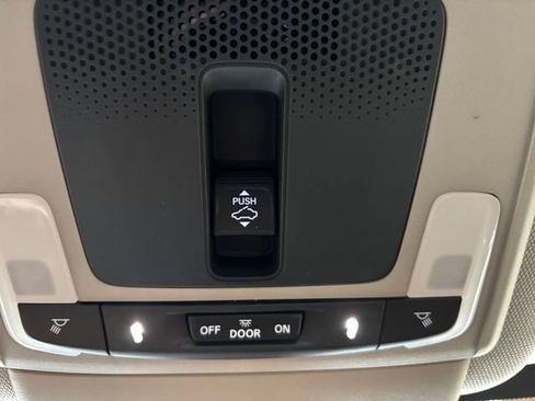Used 2023 Honda CR-V EX-L image 22