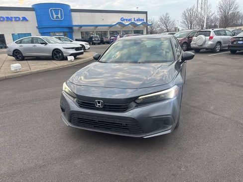 Used 2024 Honda Civic Sport image 2